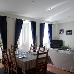 Appartement met Vier Slaapkamers